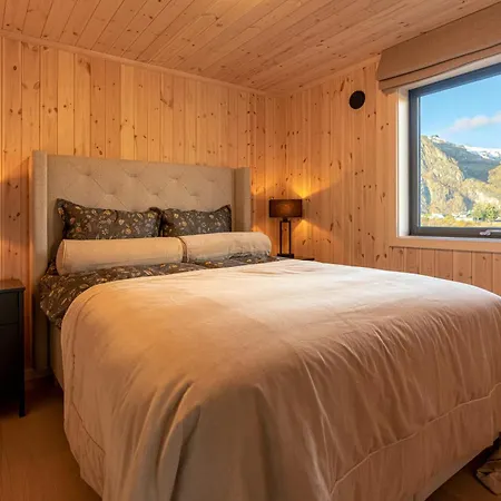 Superior Chalet Sorvagen Lofoten Exterior photo